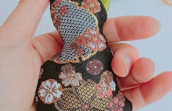 通販で販売している匂い袋は天然の香原料のみを使用しております