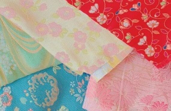 匂い袋を通販でお届けしている花つむぎは伝統的な金襴生地を取り入れております